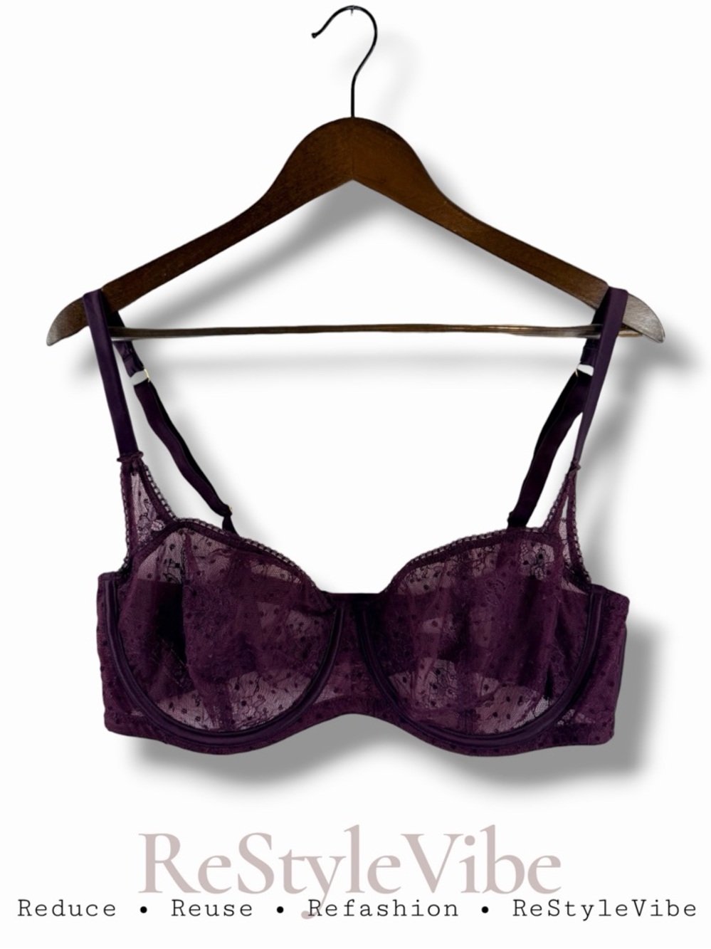 VICTORIA’S SECRET Women’s Size 38D Bra Dream Angels Unlined Balconette Lace VS